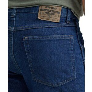 Wrangler Men's Regular Fit Jean with Stretch